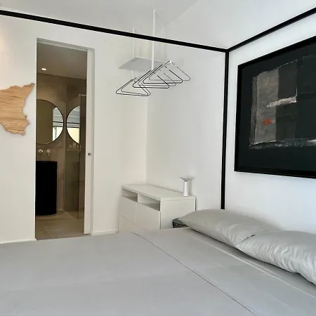 Don Diego Luxury Πανσιόν